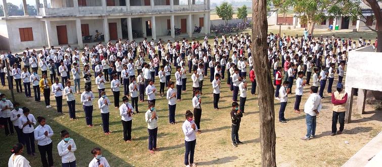 विद्यार्थीहरूको बोल्ने भाषा र लेख्ने लिपिमा अनौठो समस्या